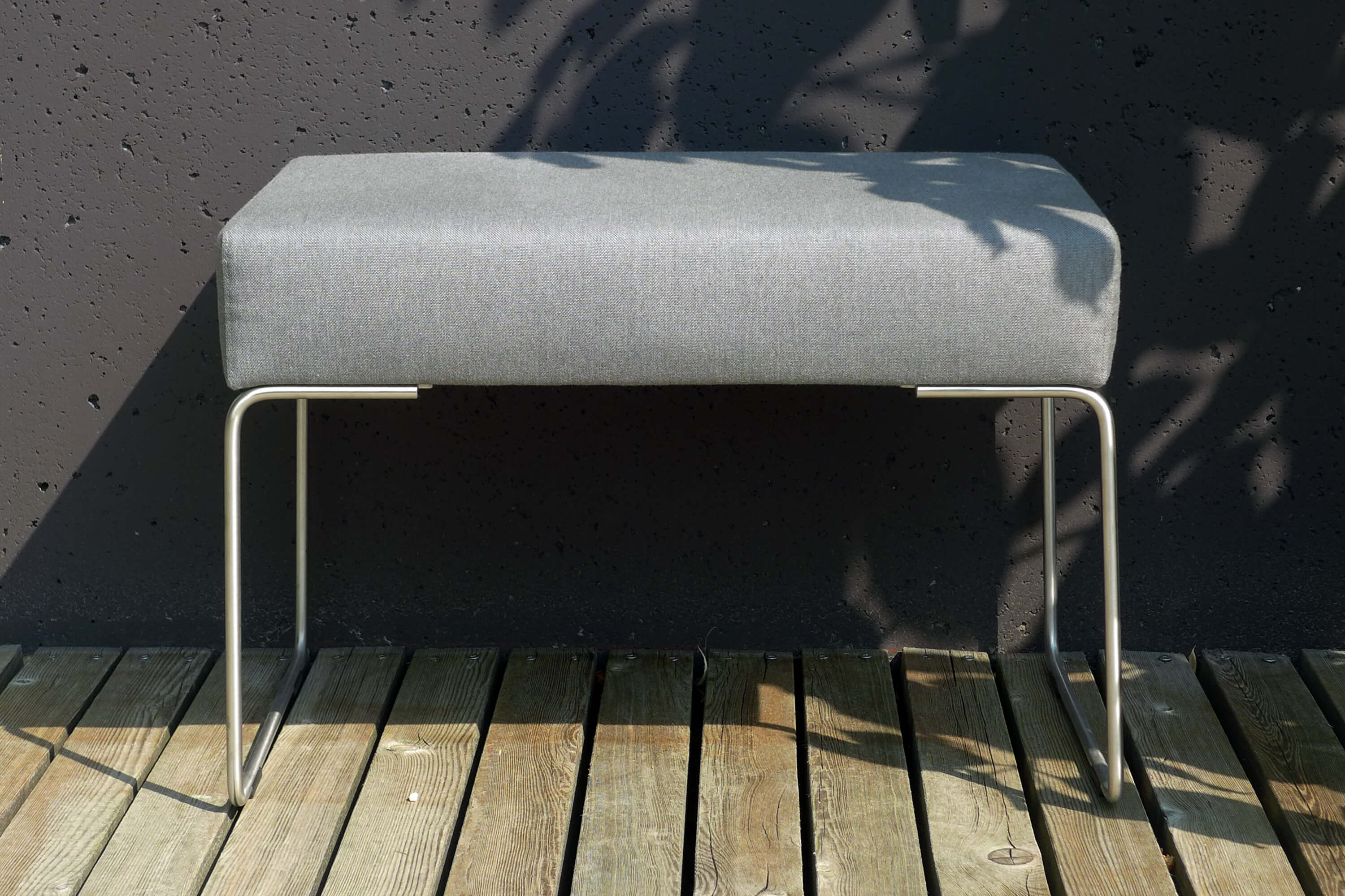 Wetterfeste Gartenbank, 2-Sitzer, gepolstert